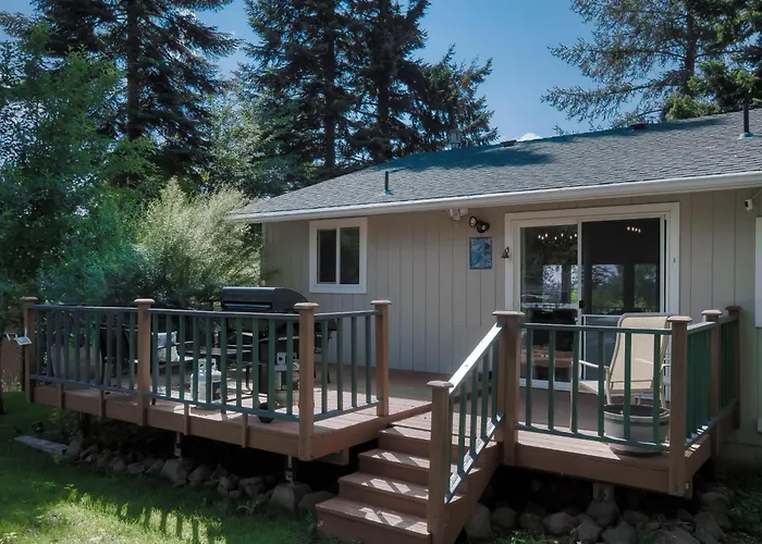 Lake View Getaway